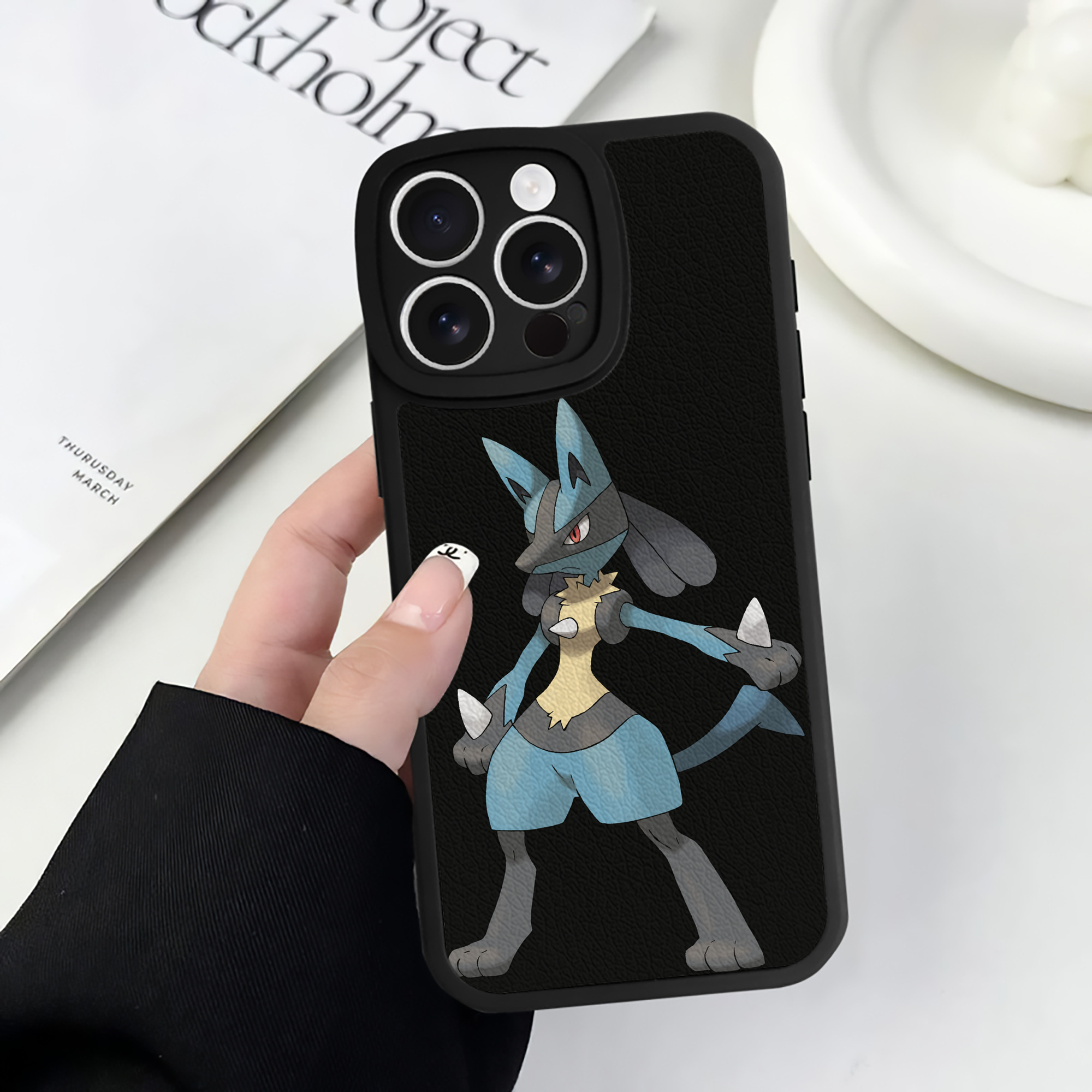 （画像用） ポケットモンスター Pokémon 【iPhone 16シリーズ対応】シリコンスマホケース（レザー調） 材質：シリコン